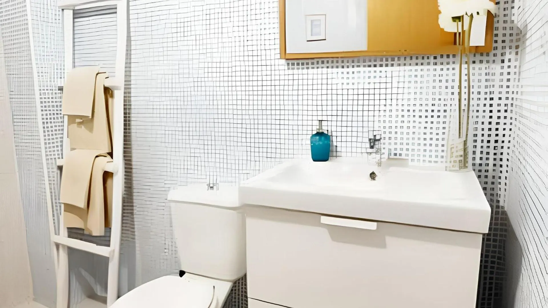 Charming Apartment Malaga 40 M² + Internet