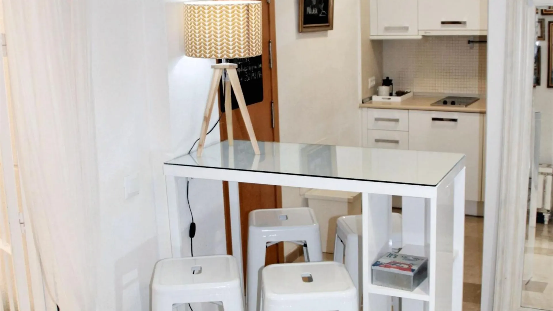 Charming Apartment Malaga 40 M² + Internet
