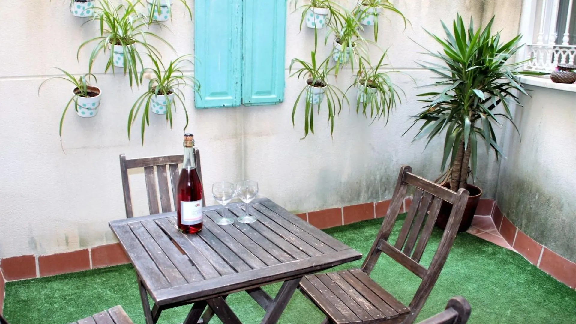 Charming Apartment Malaga 40 M² + Internet