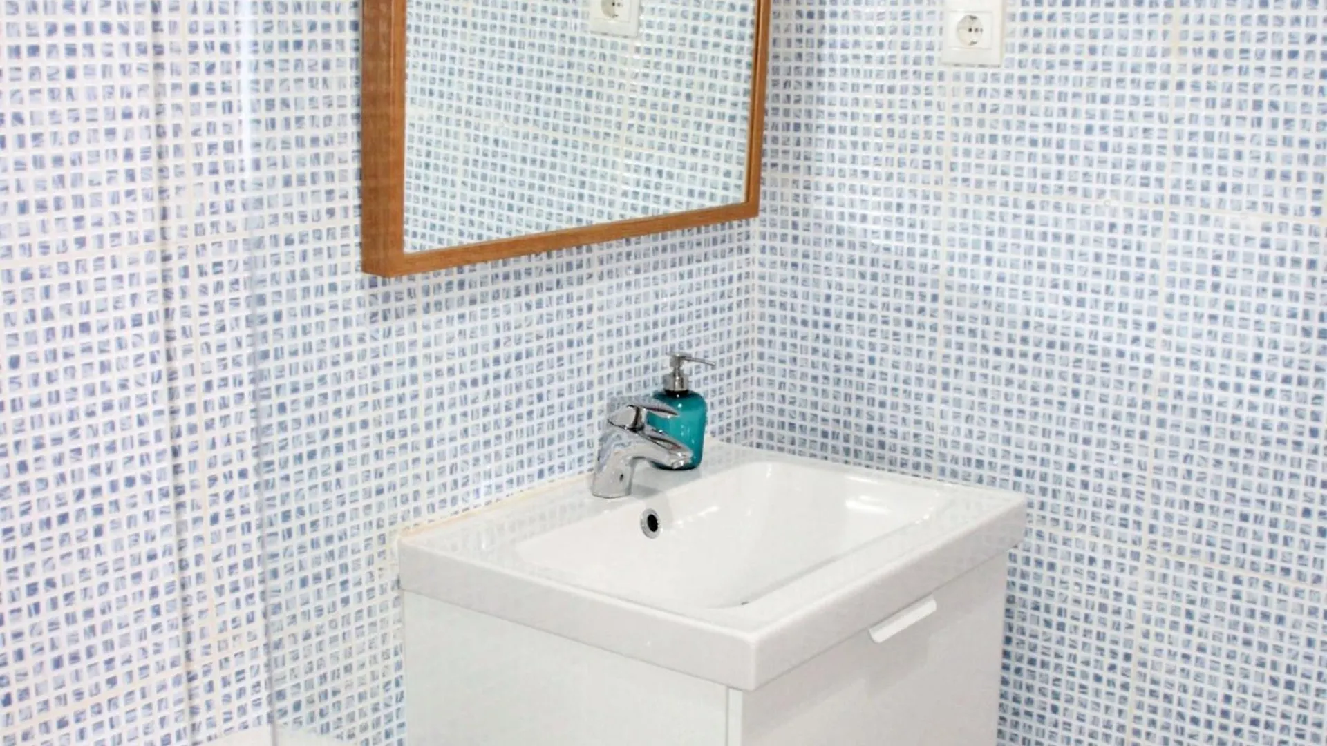 Charming Apartment Malaga 40 M² + Internet Spain