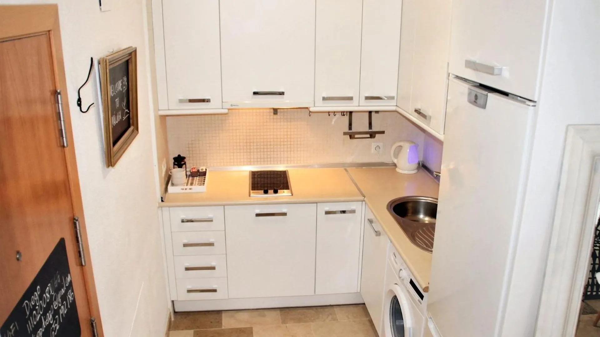 Charming Apartment Malaga 40 M² + Internet