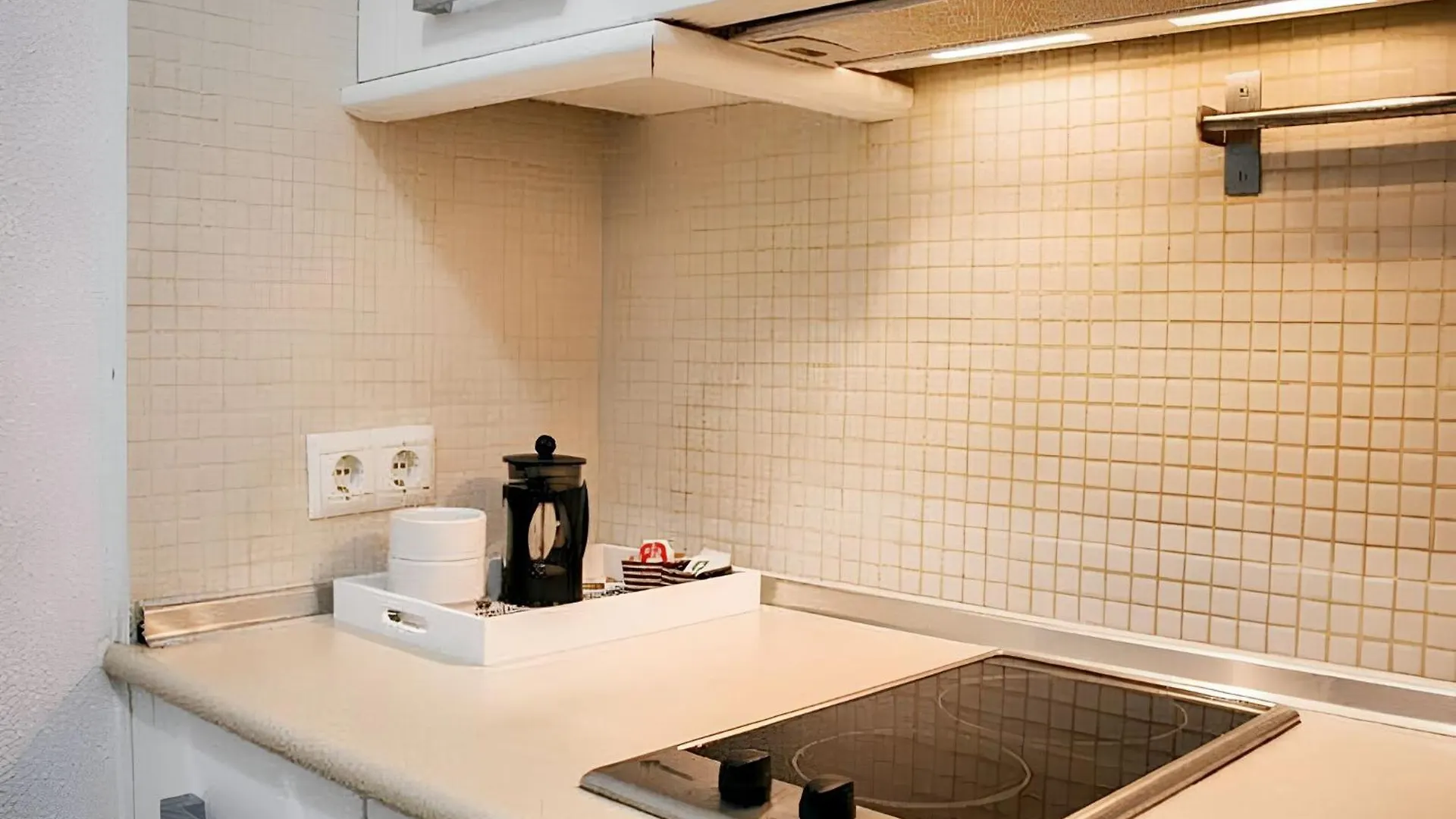 Charming Apartment Malaga 40 M² + Internet
