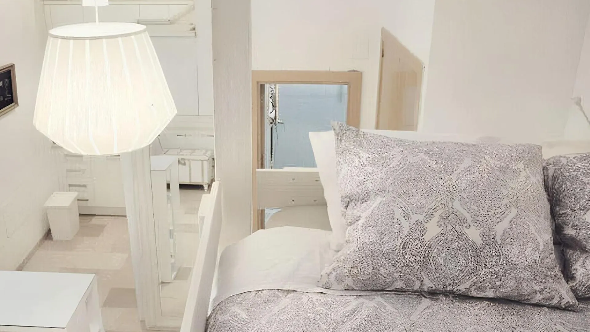 Charming Apartment Malaga 40 M² + Internet